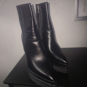 Elegant Black Ankle Boots